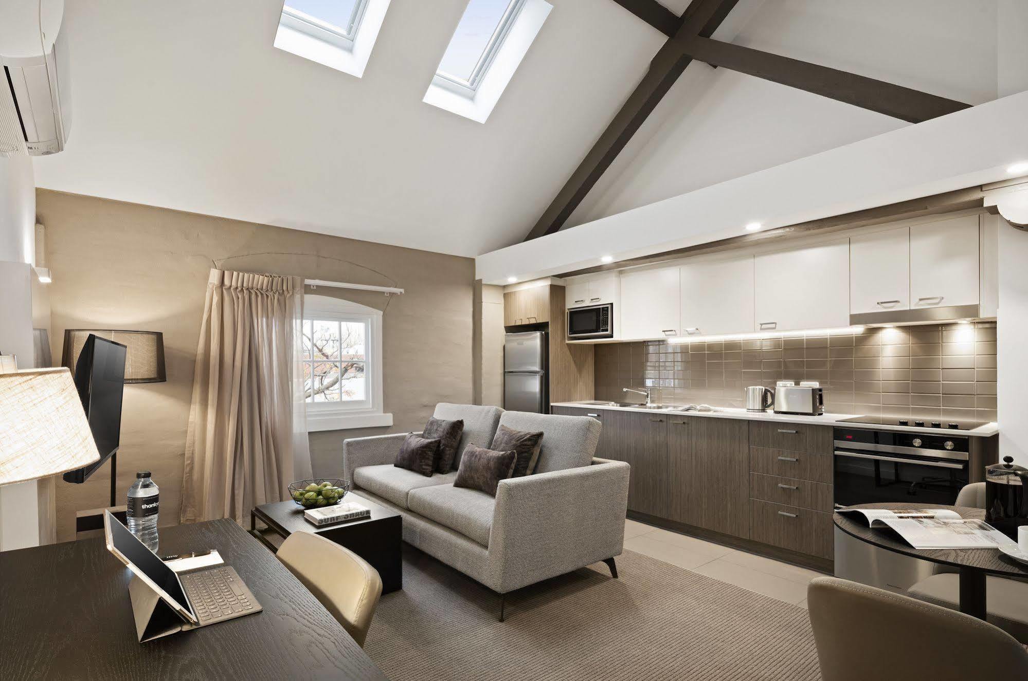 Quest Newcastle West Aparthotel Ngoại thất bức ảnh